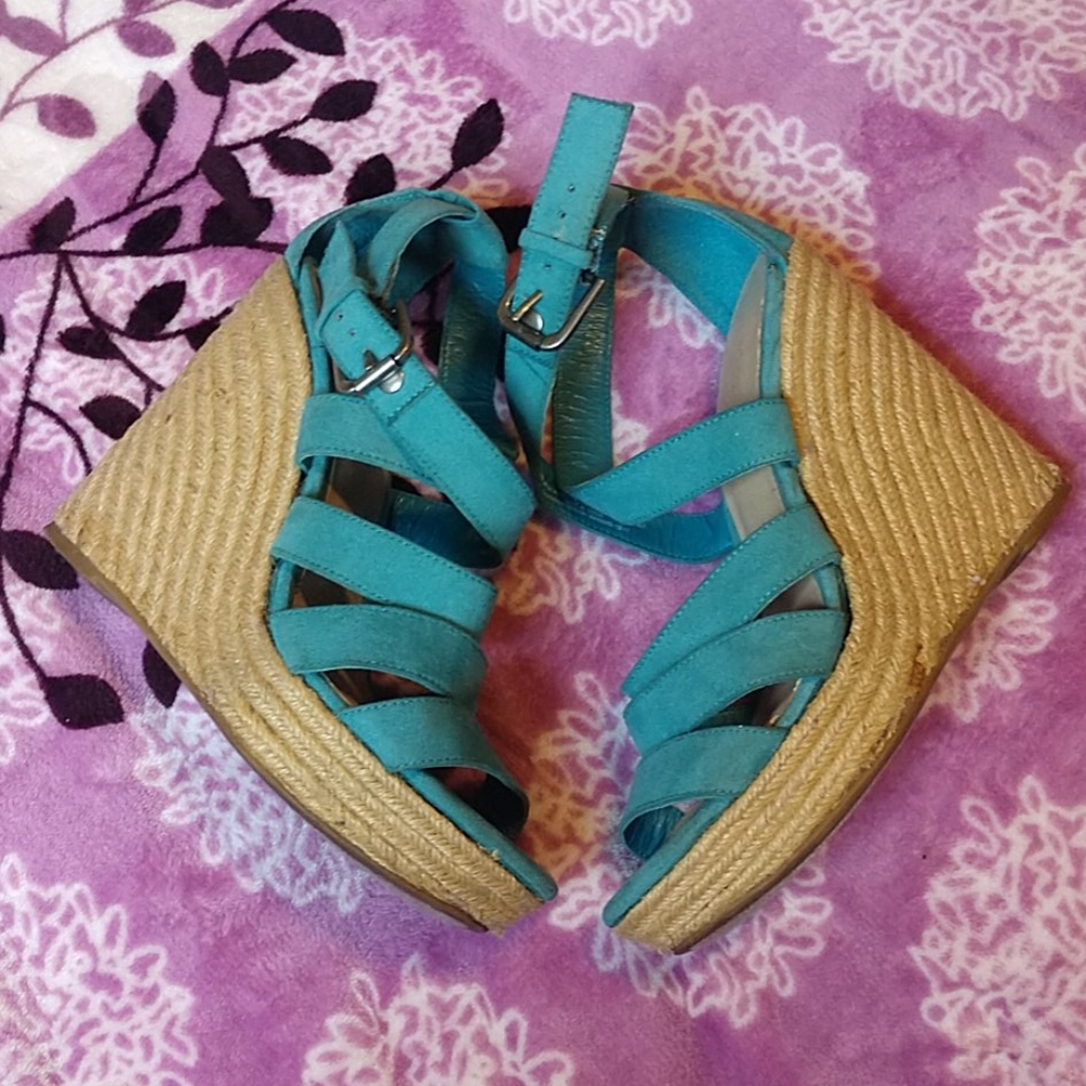 🔥sexy strappy wedged heels